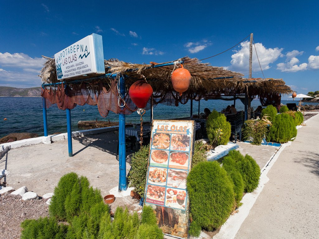 Agios Georgios餐馆和美食-Las Olas Palaia Loutra