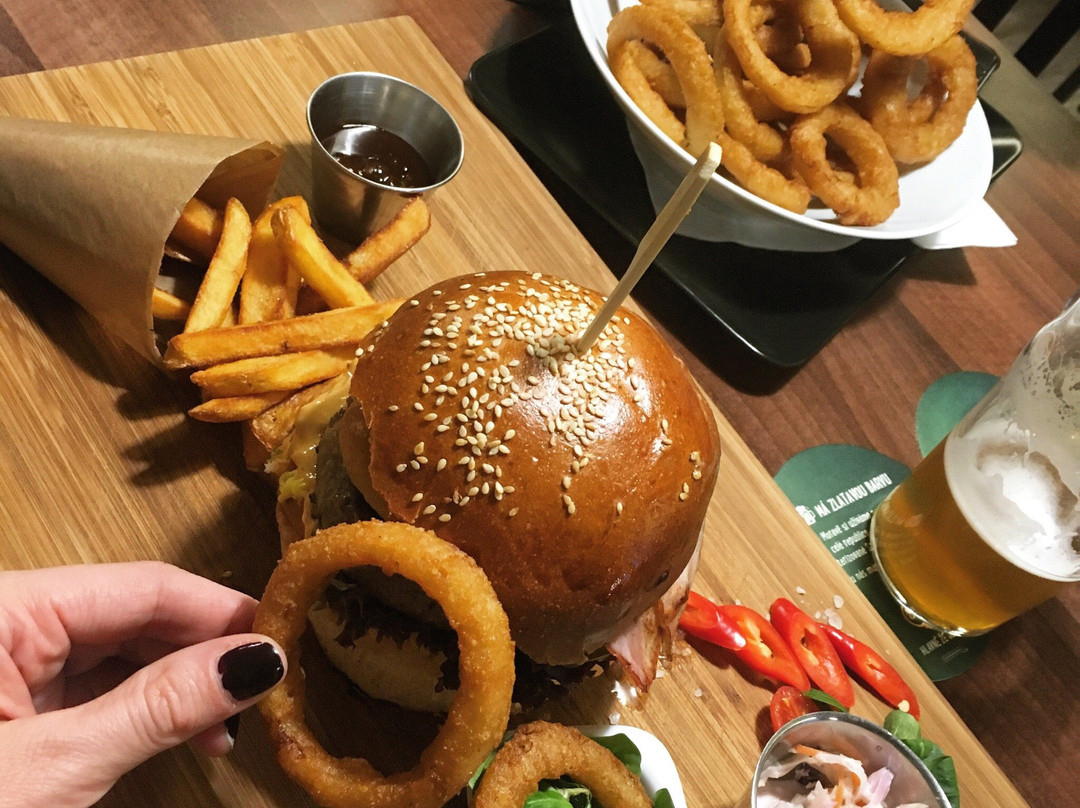 Parodie Restaurant