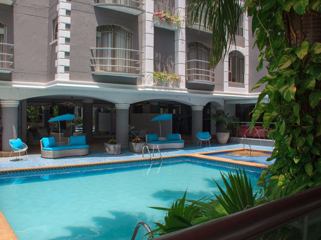 万国乡村国际酒店