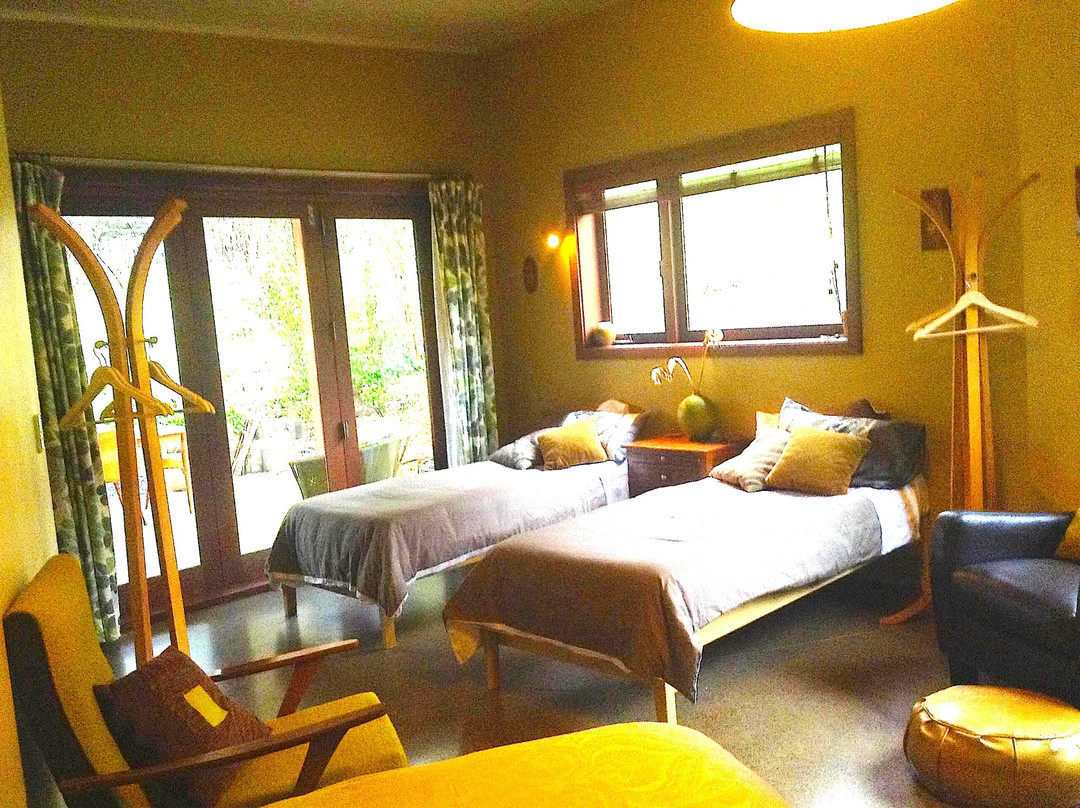 皮哈海滩酒店住宿-Te Henga Studios