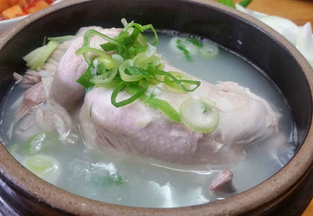 安东市餐馆和美食-100 Years Baekse Samgyetang
