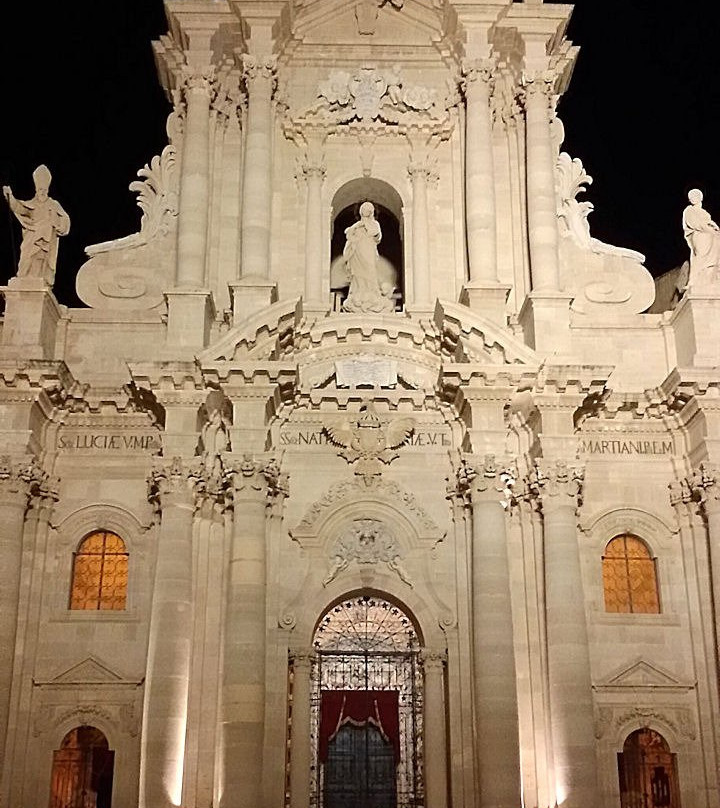 锡拉库扎旅游景点-Piazza Duomo