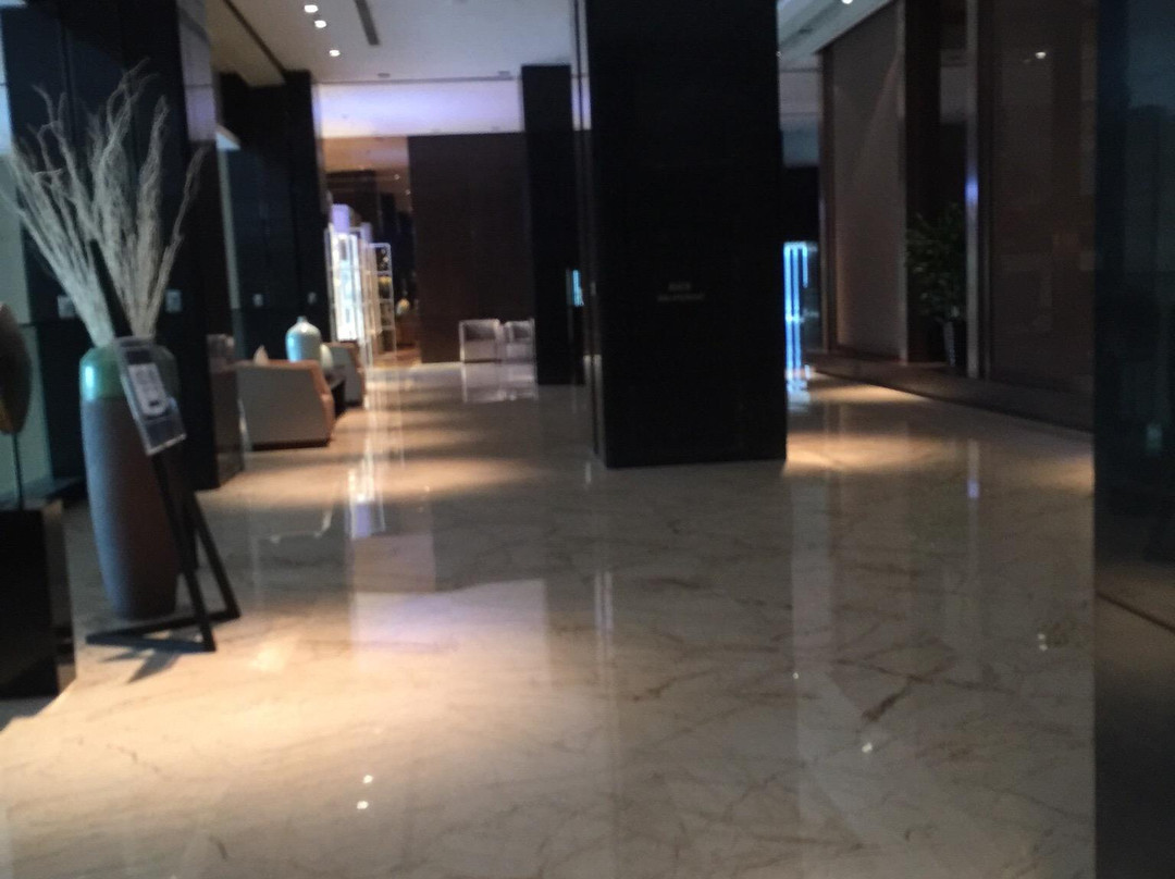 棋盘山绿地铂瑞酒店主图