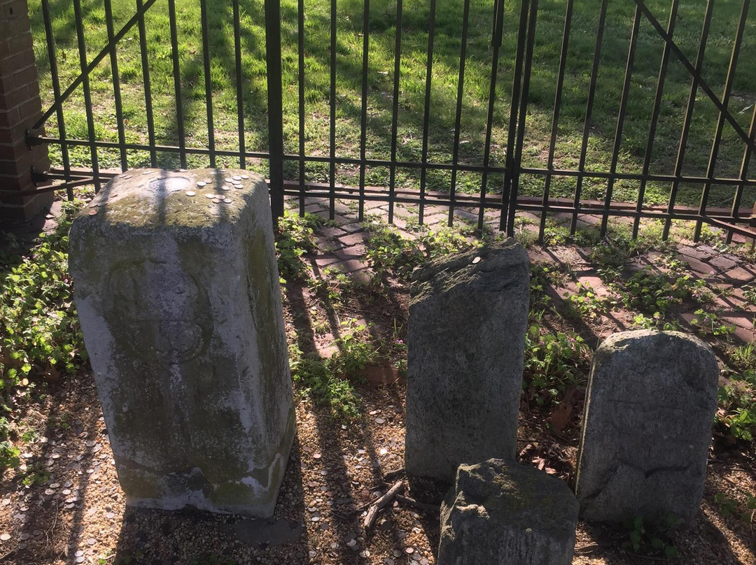 Middle Point - Mason Dixon Marker-Delmar必去景点