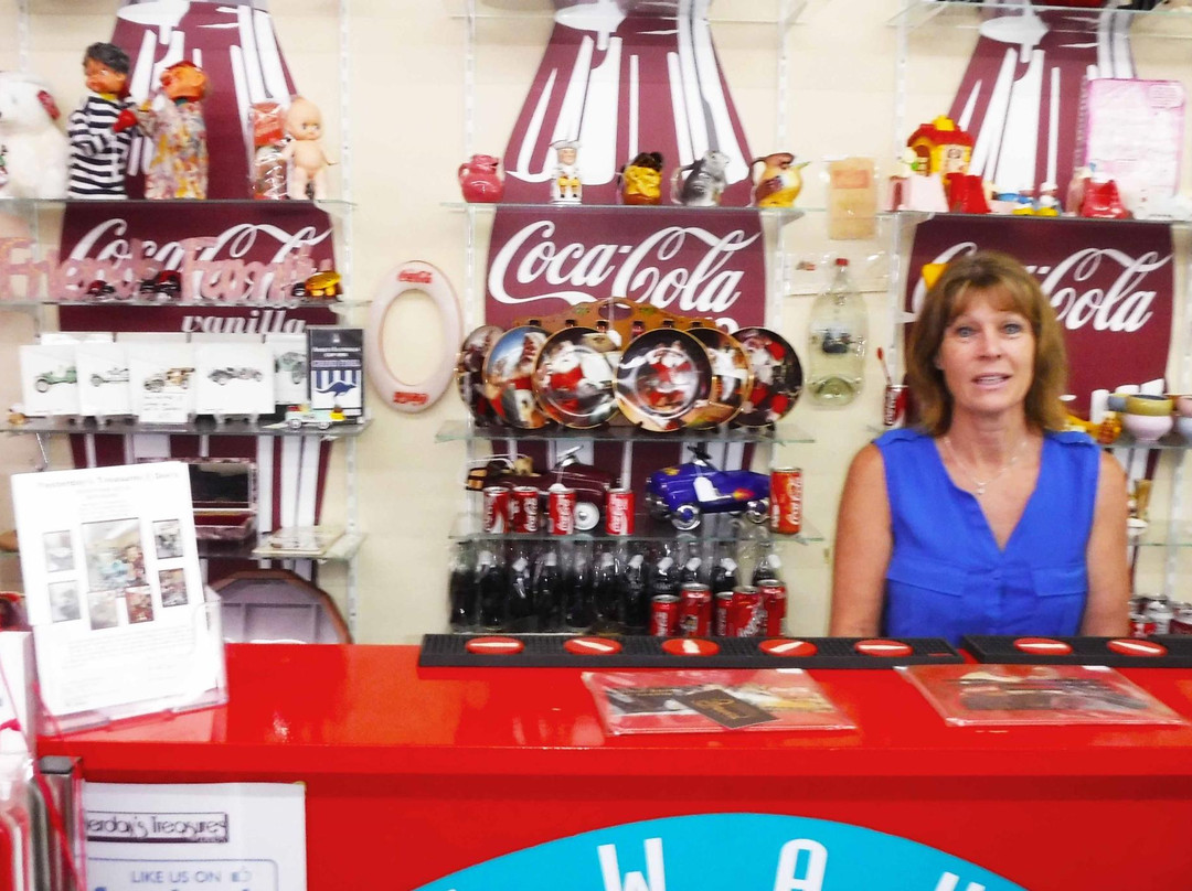 Yesterdays Treasures at Dee's-Maroondah必去景点