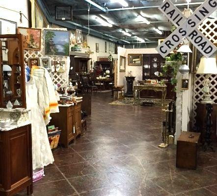 Firehouse Antiques and Collectibles-亨茨维尔必去景点