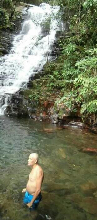 Cascada Velo De la Novia景点图片