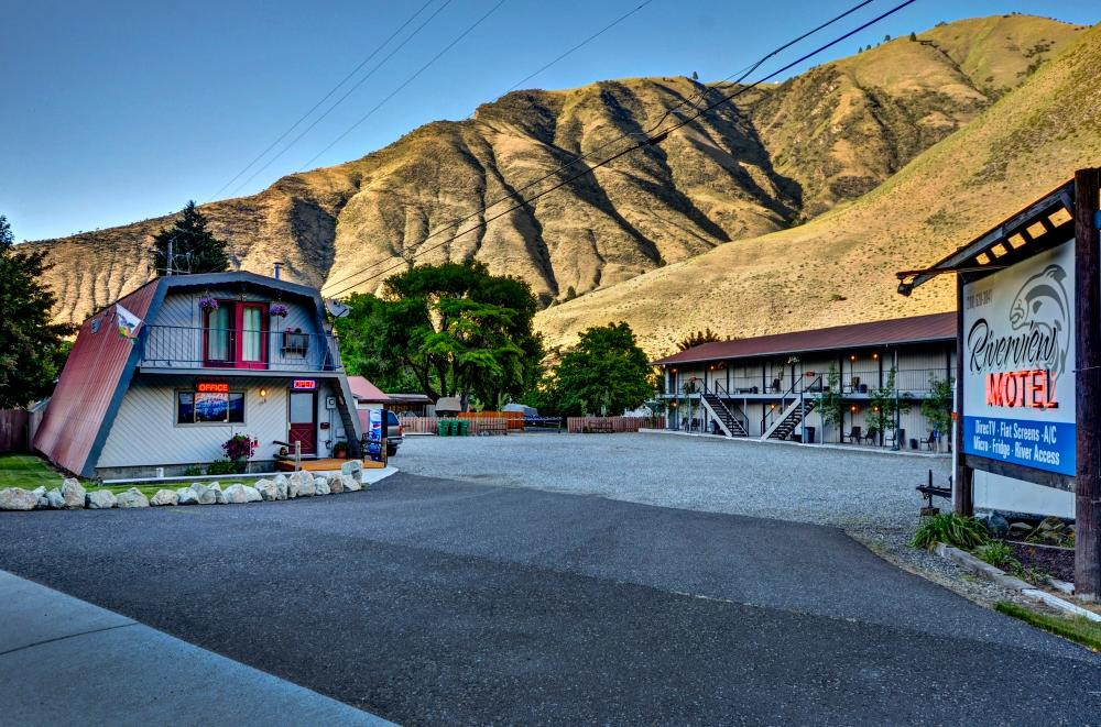 Riverview Motel主图