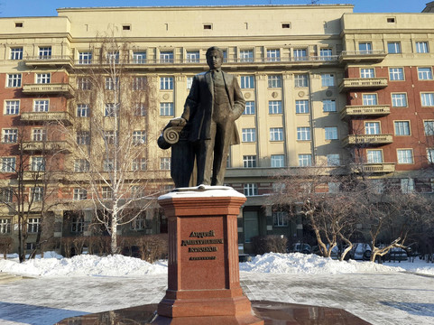 Monument to Architect Kryachkov-新西伯利亚必去景点