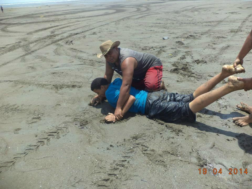 Playa El Puerto景点图片