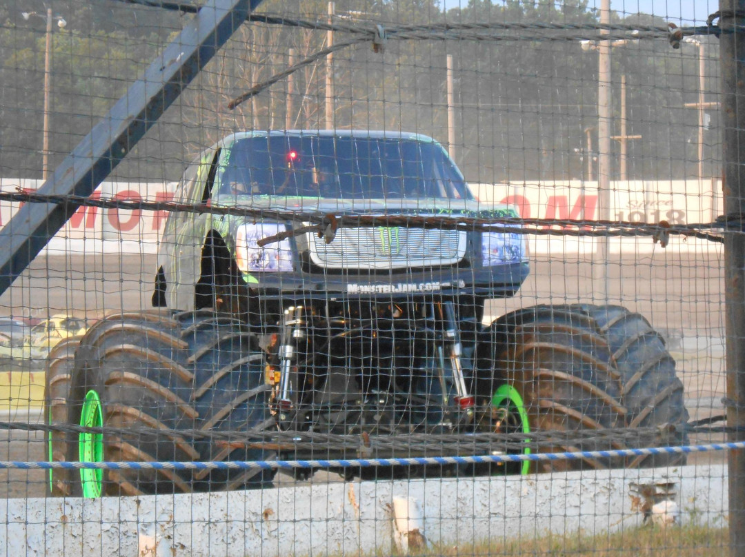 Lebanon I-44 speedway-莱巴嫩必去景点