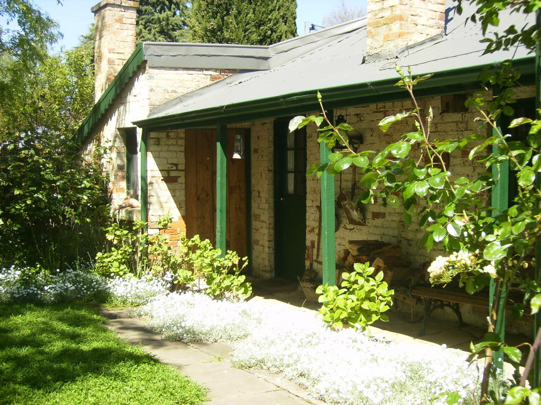 Laurel Cottages