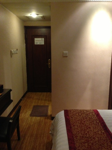 上善花园酒店（武汉体育学院地铁站店）主图