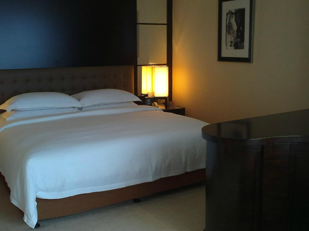 静安昆仑大酒店主图