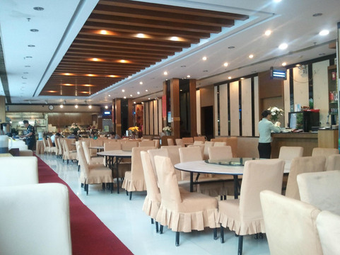 深圳南山中成美爵酒店主图