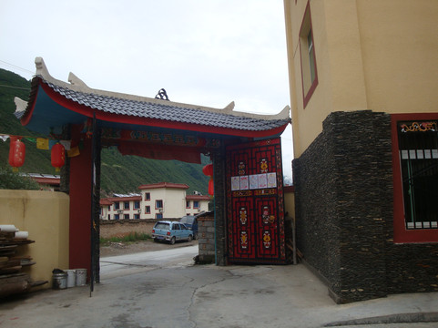 九寨沟格桑花客栈主图