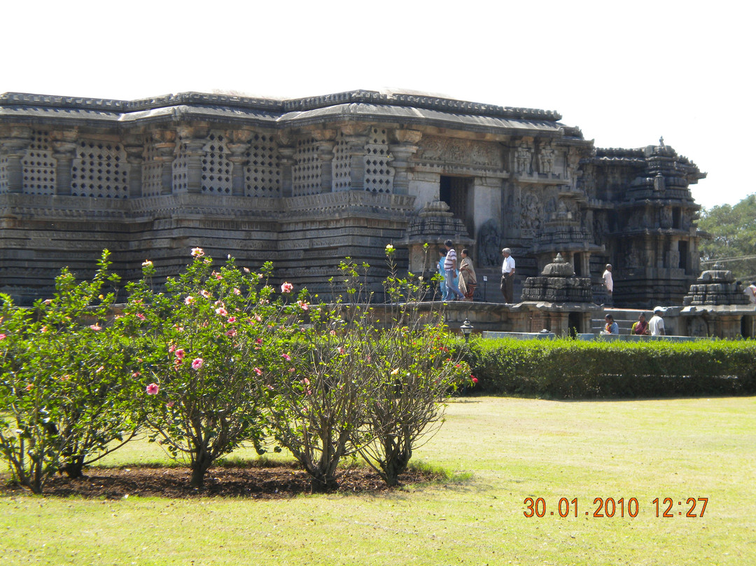 Hoysaleswara Temple景点图片