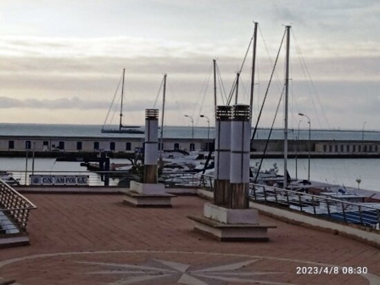 Puerto Deportivo Ampolla-L'Ampolla必去景点