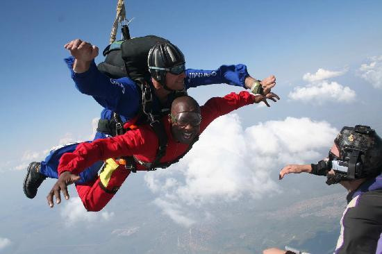 SkyDive Rustenburg / Rustenburg SkyDiving Club-鲁斯登堡必去景点