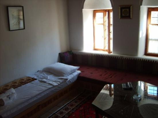 Bosnian National Monument Muslibegovic House景点图片