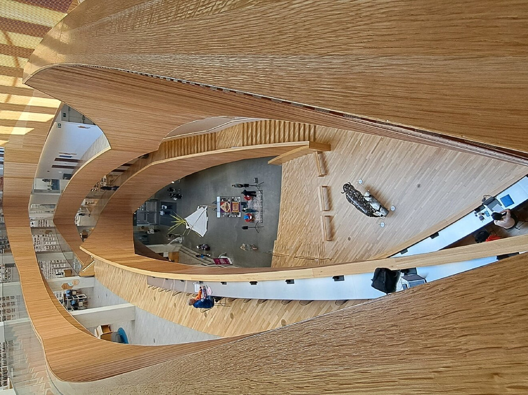 Central Library-卡尔加里必去景点