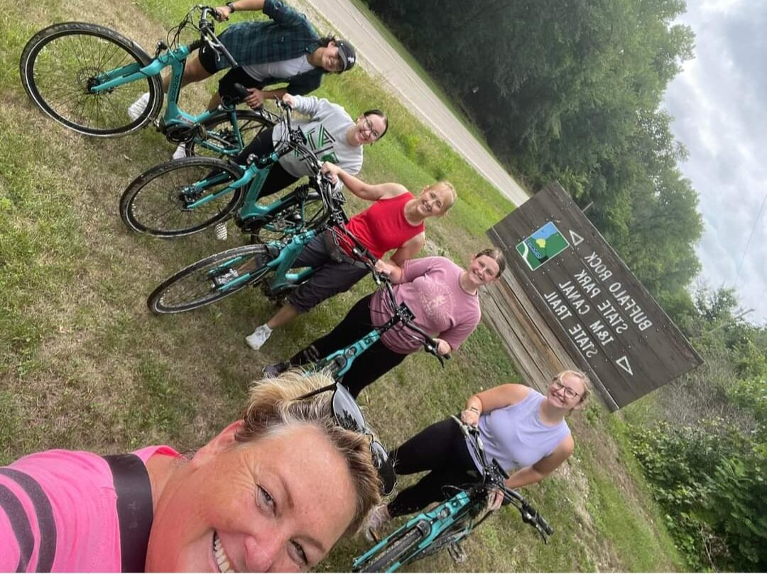 Starved Rock E-Bikes景点图片