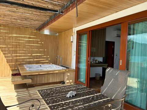 丽贝崖度假村主图