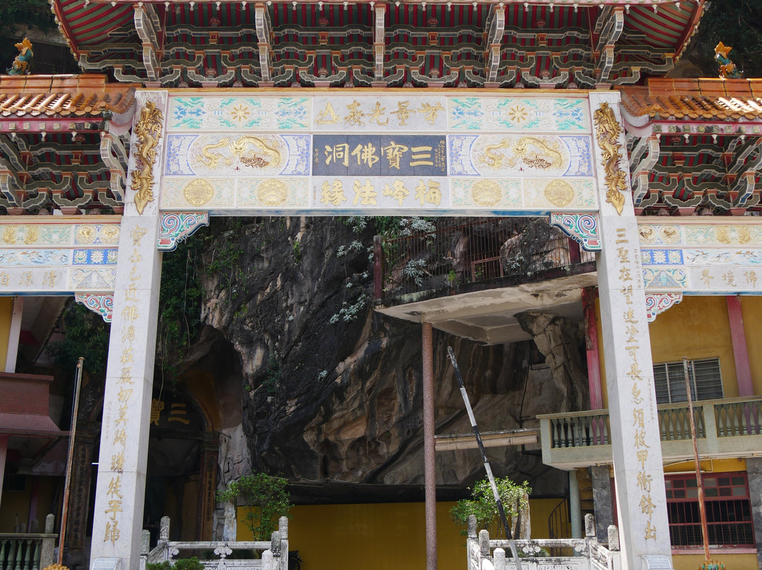 Sam Poh Tong Cave Temple景点图片