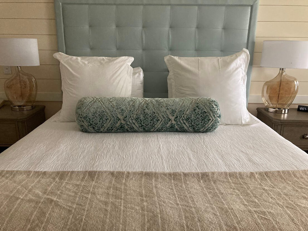 The Harborside Inn主图