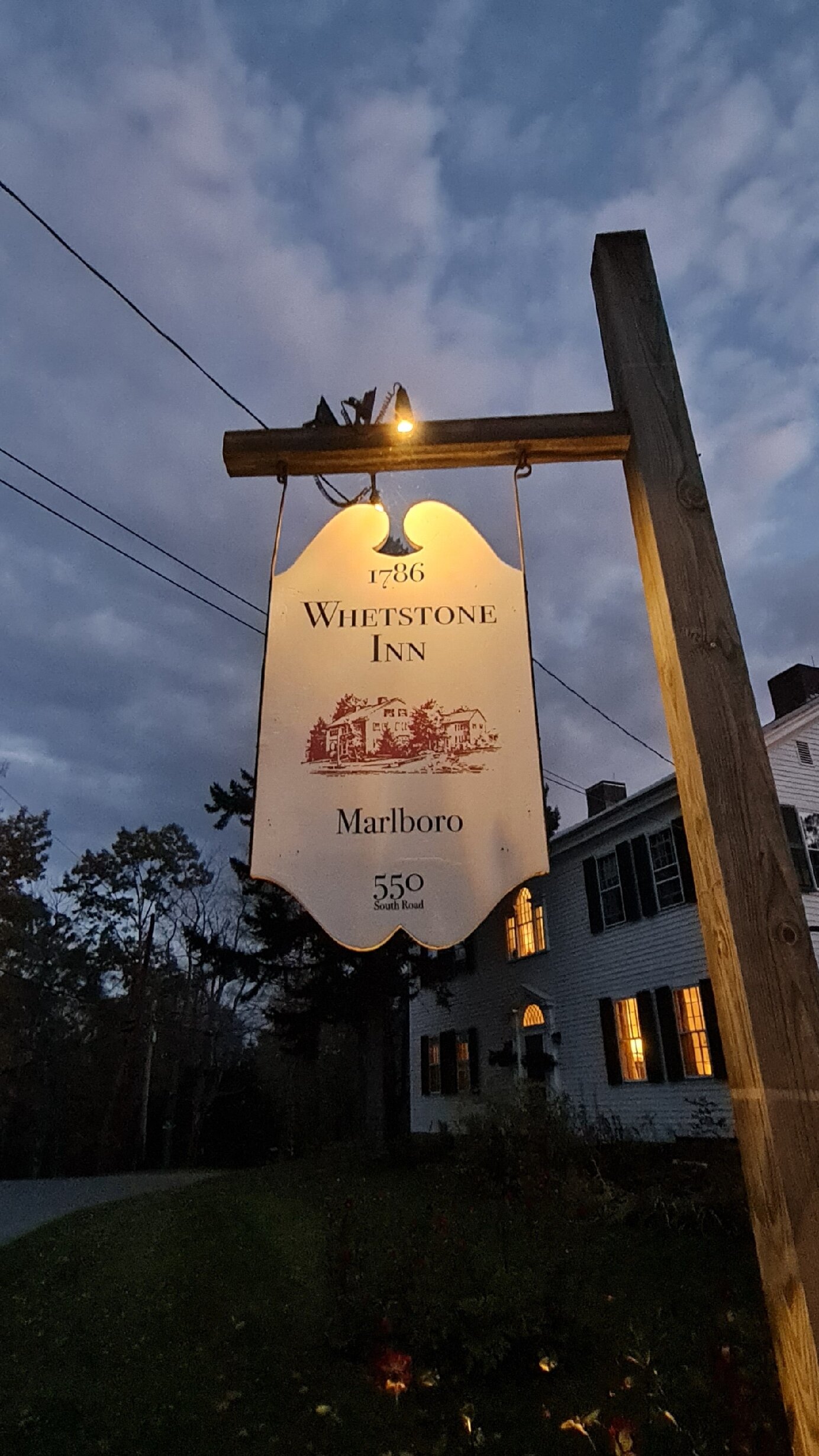 The Whetstone Inn-官方
