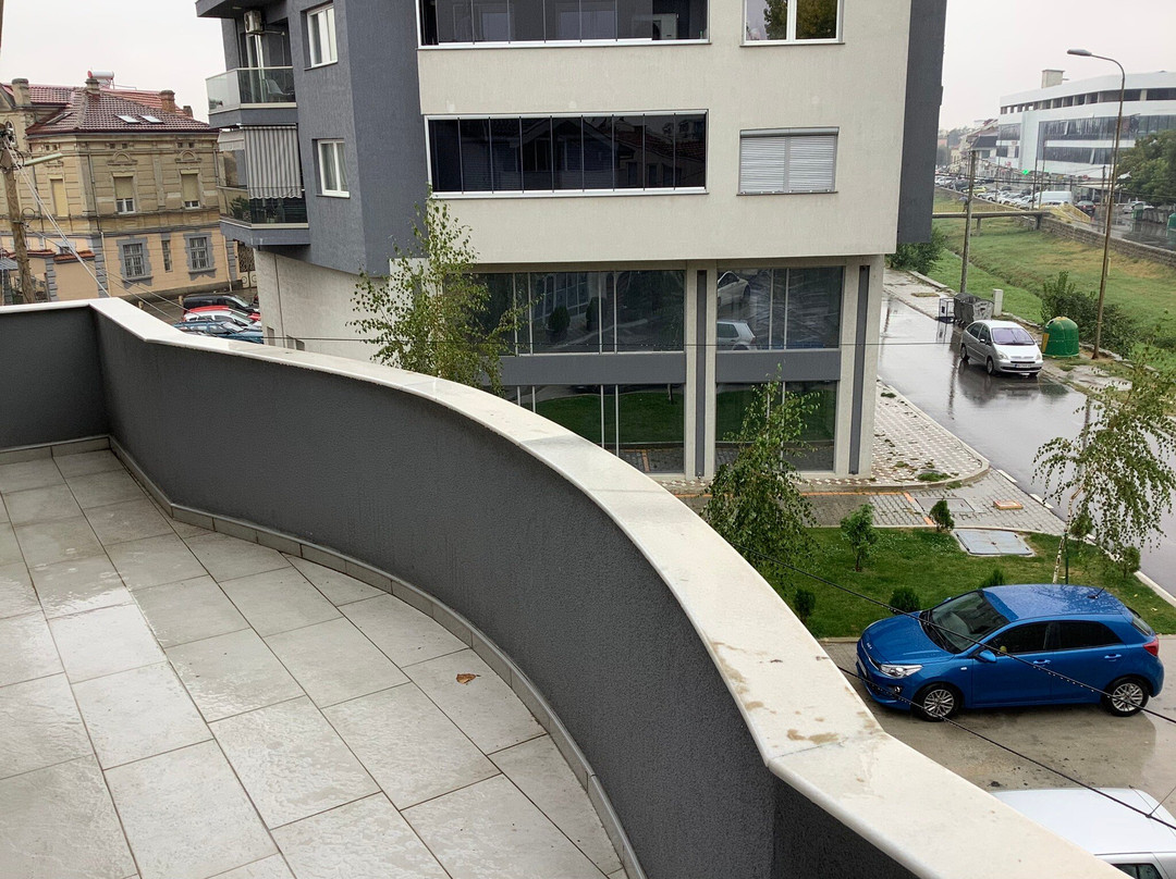 Dionis-Rooms&Apartments