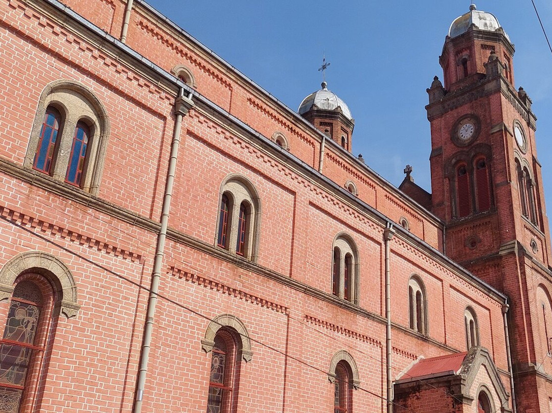 Cattedrale Di Ambozontany景点图片