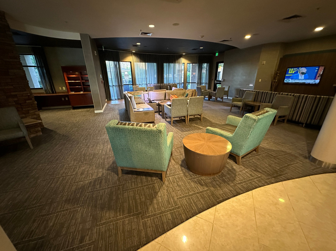 Courtyard by Marriott Santa Clarita Valencia主图