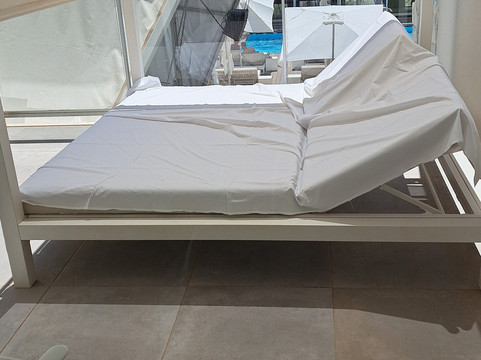 阿斯特里亚沙滩成人酒店主图