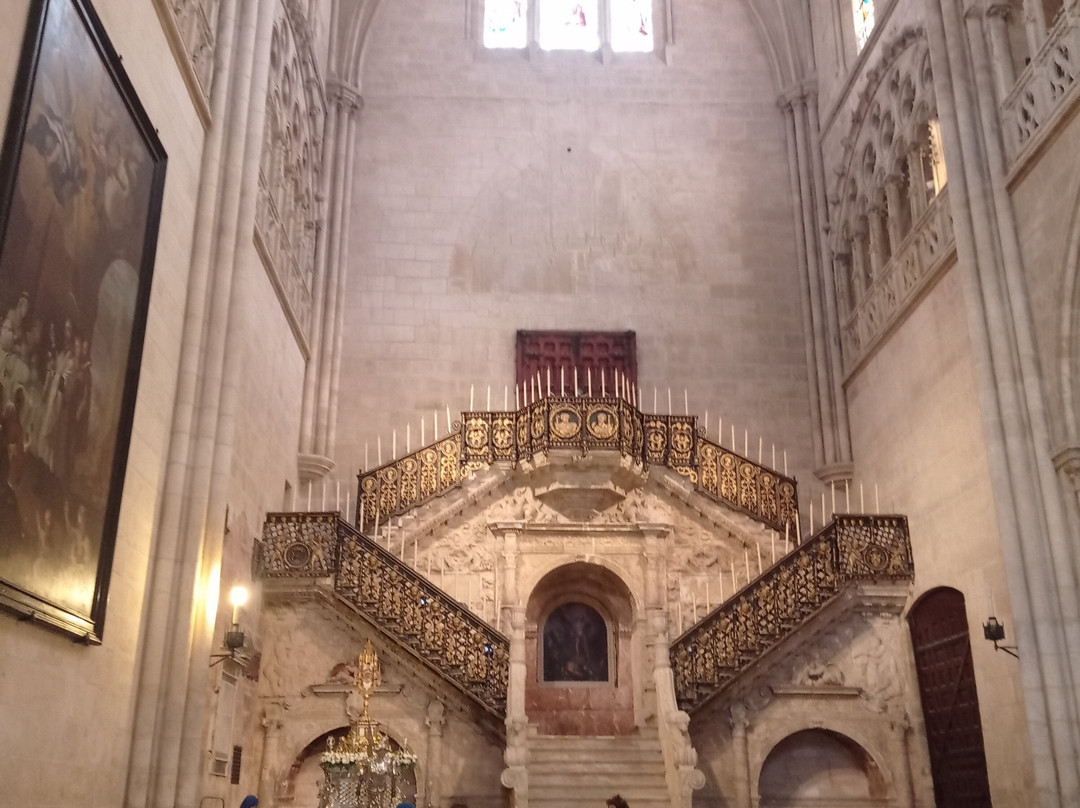 Escalera dorada景点图片