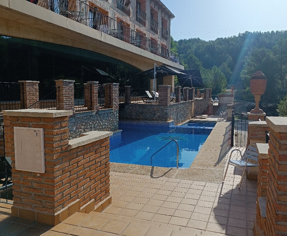 La Figuerola Hotel & Restaurant主图