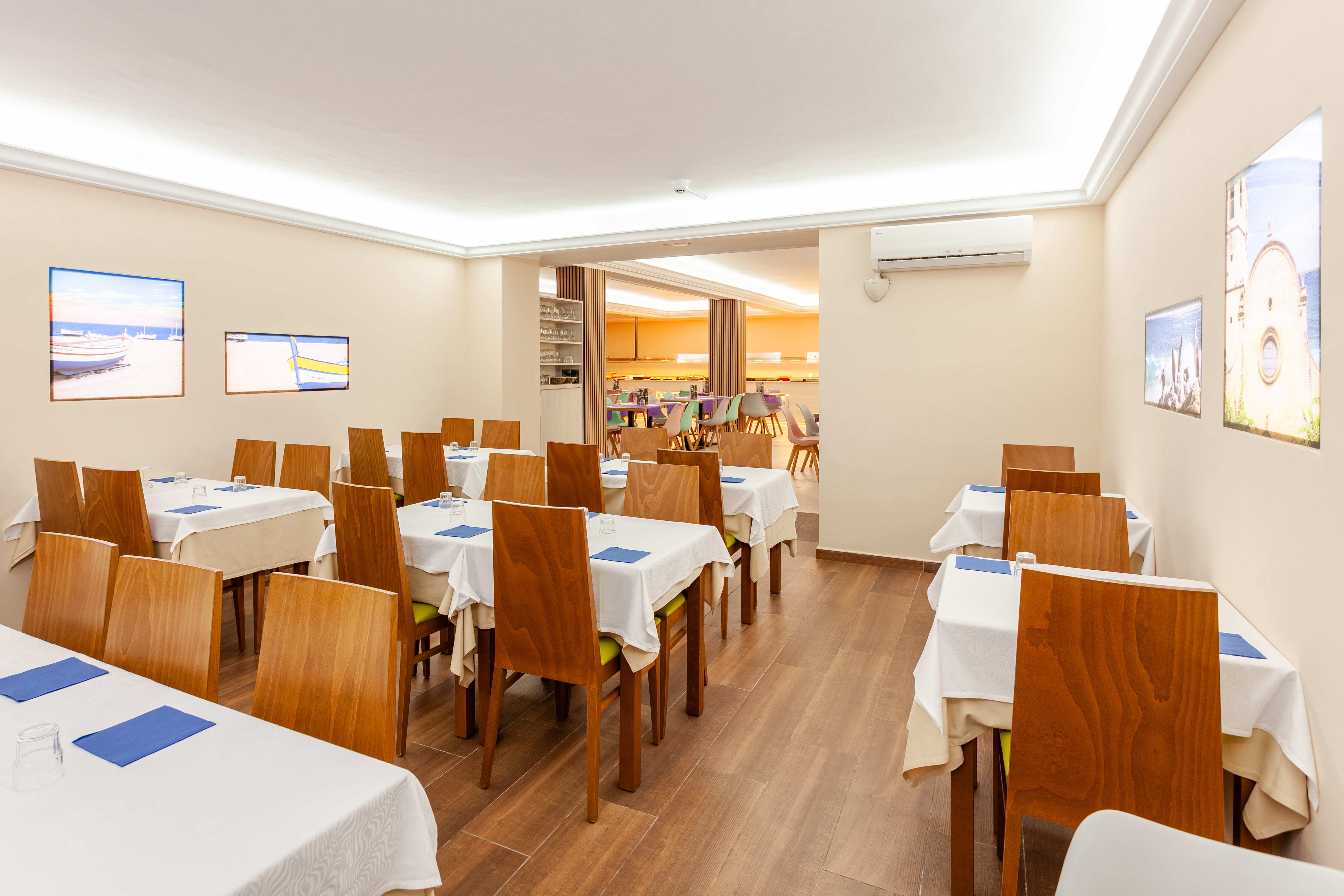 Hotel Checkin Catalonia-餐饮