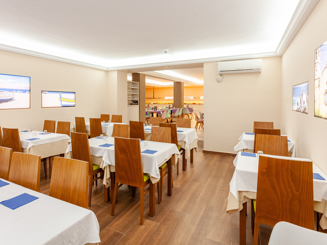 Hotel Checkin Catalonia主图