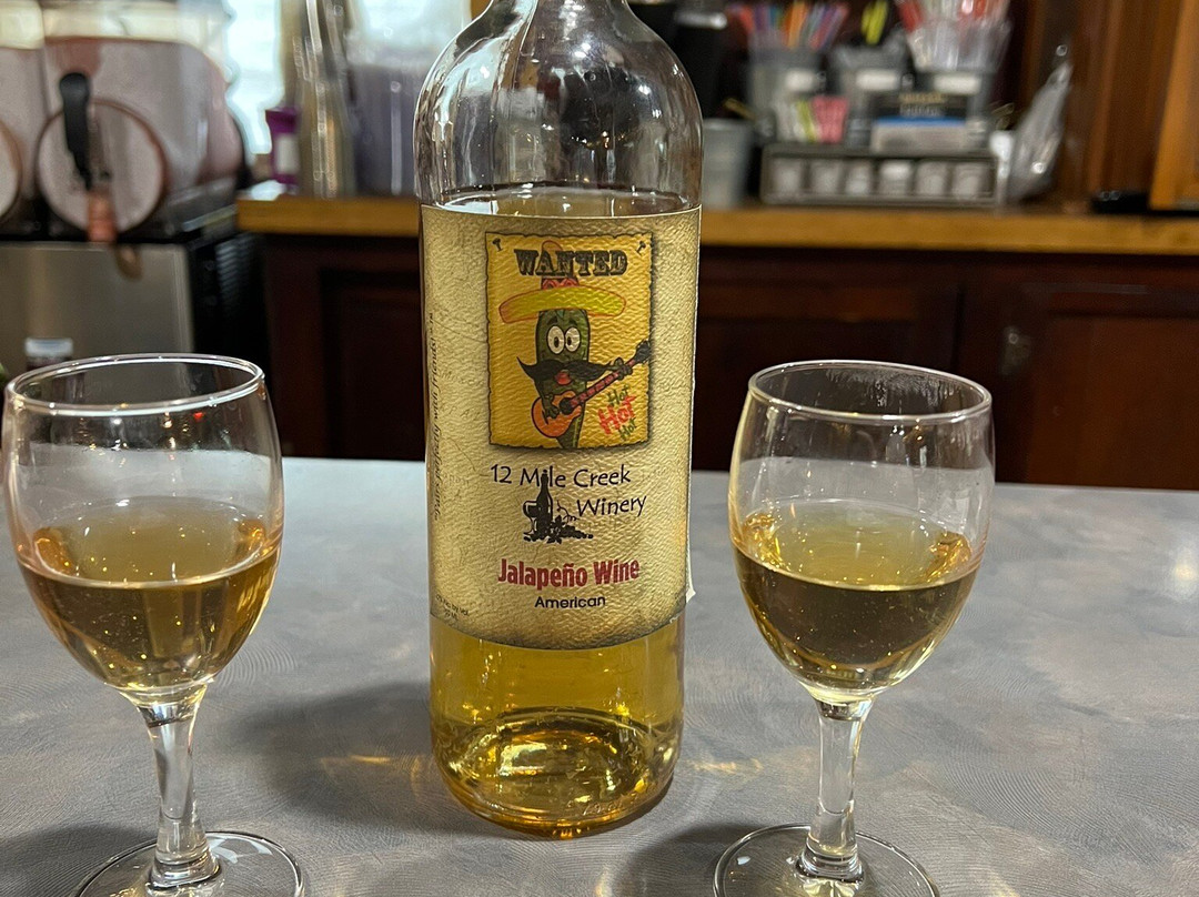 12 Mile Creek Winery景点图片