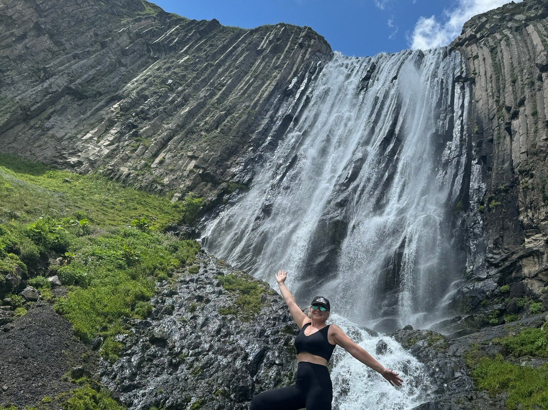 Terskol Waterfall景点图片