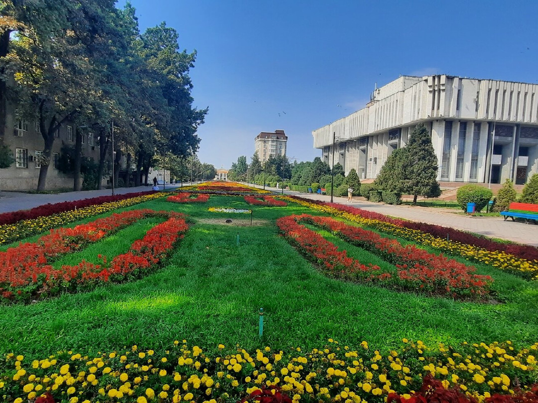 Kyrgyz State Philharmonic Hall-比斯凯克必去景点