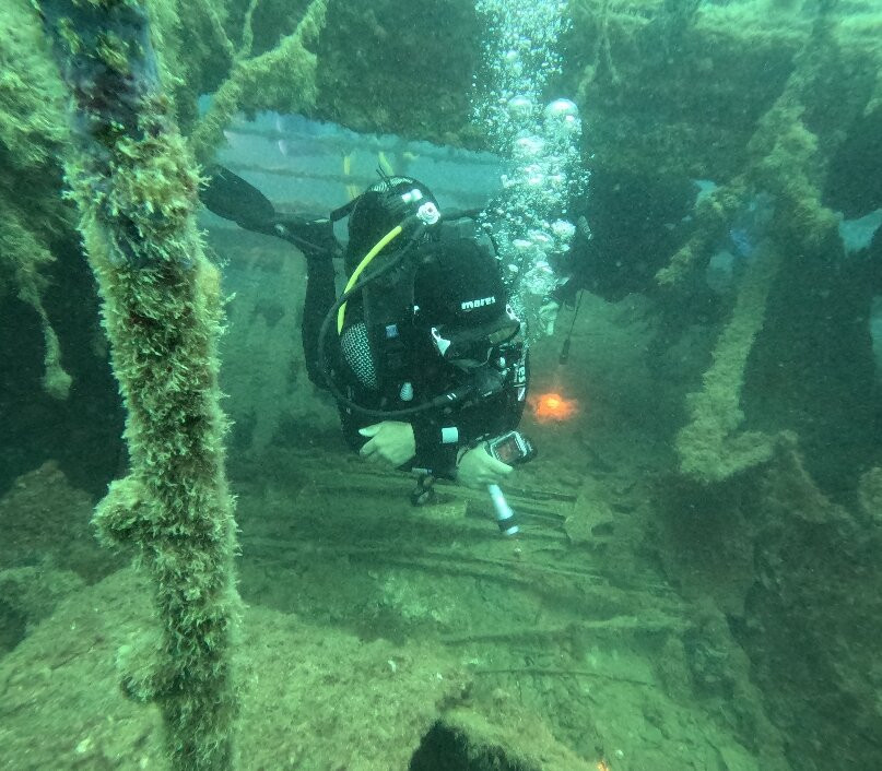 Oazi Blu-夫罗勒必去景点