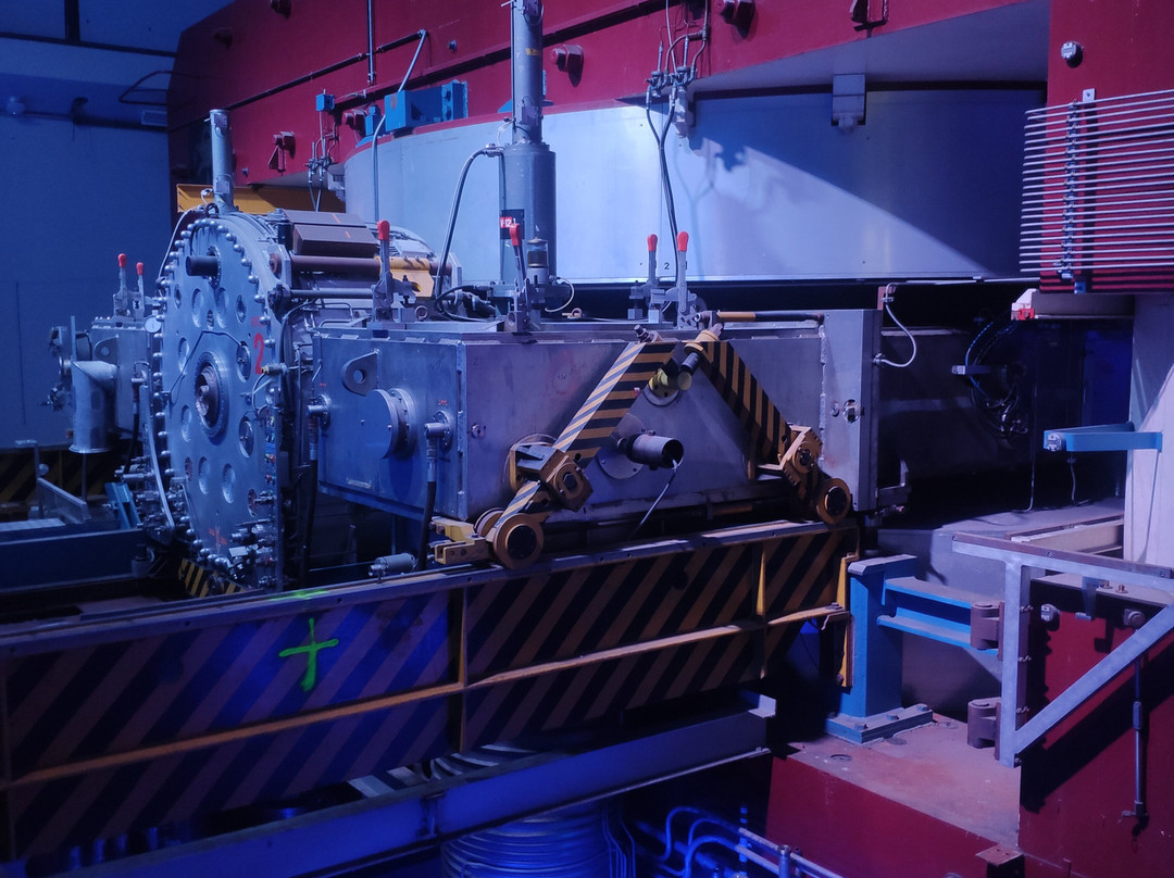 Synchrocyclotron
