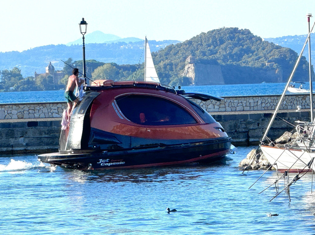 Porto Turistico-Capodimonte必去景点