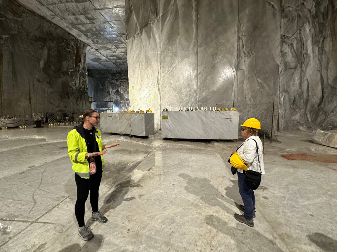 Cave di Marmo Tours景点图片
