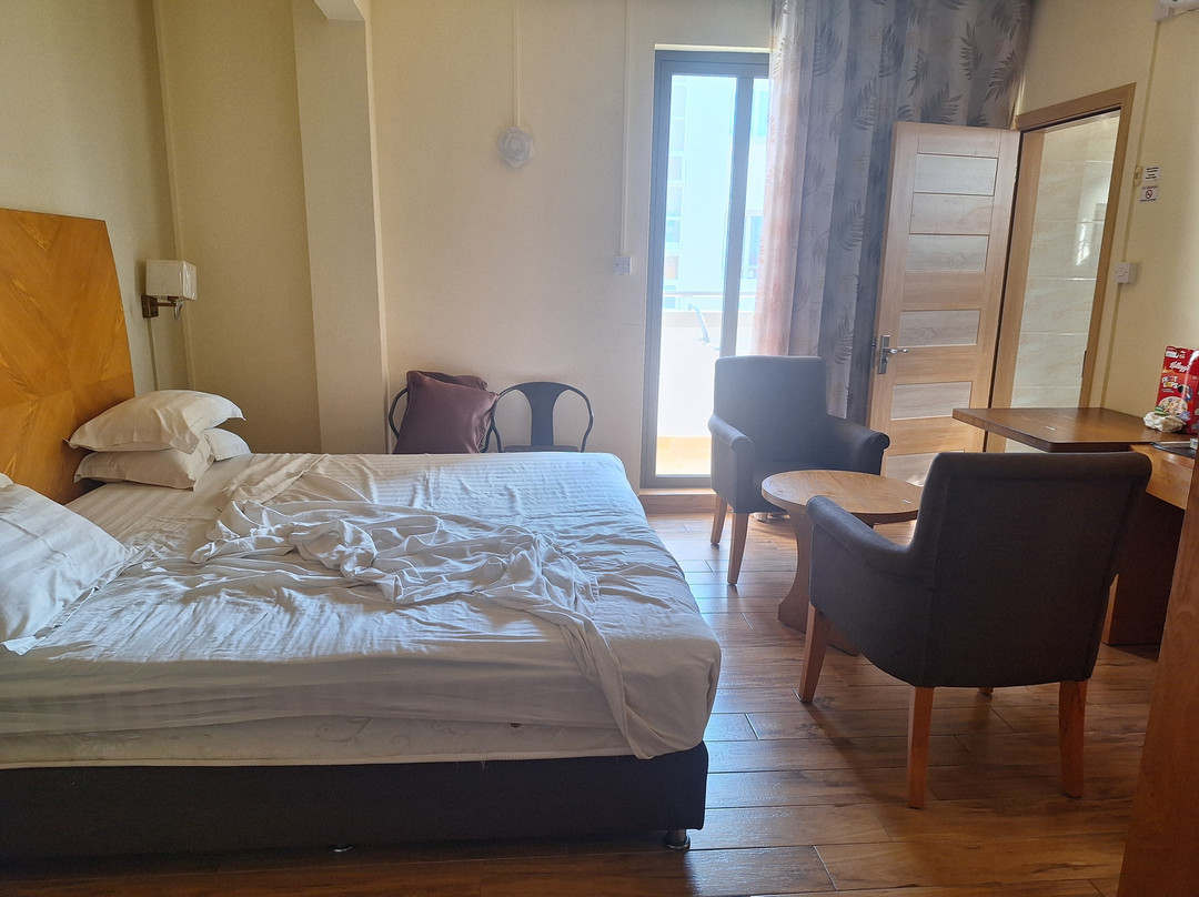 The Monalysa Suites & Residence主图