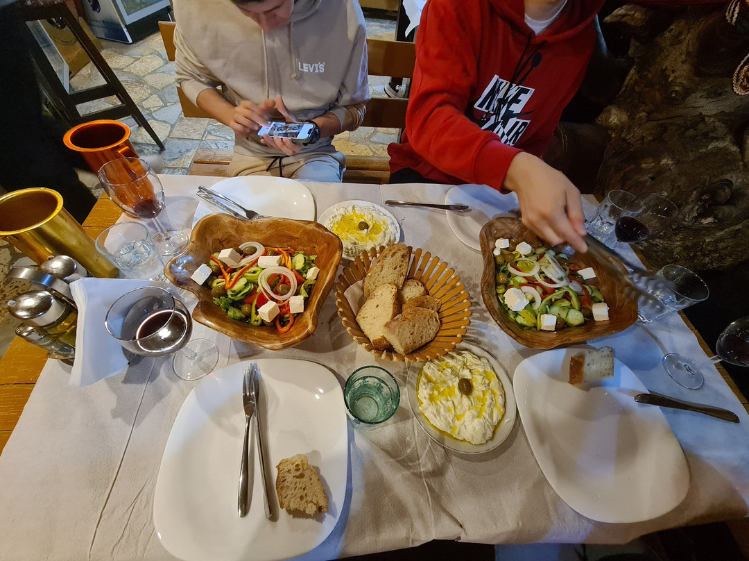 Thethi Paradise Restaurant