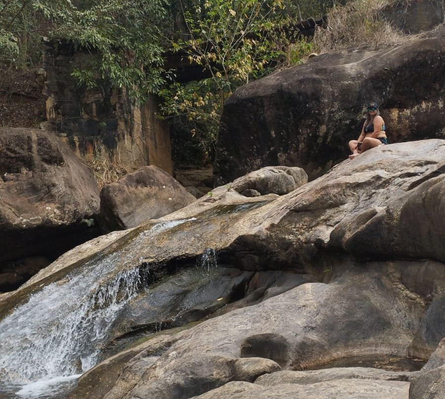Amorosa Waterfall景点图片