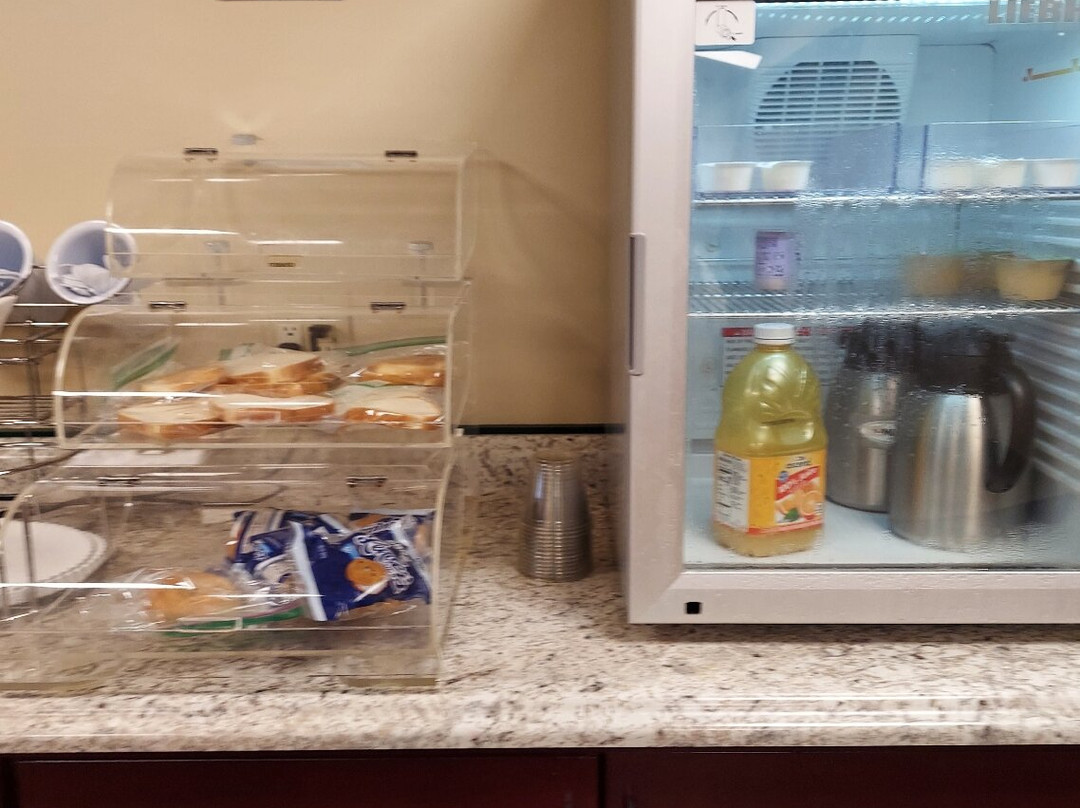 Super 8 by Wyndham Grayson主图