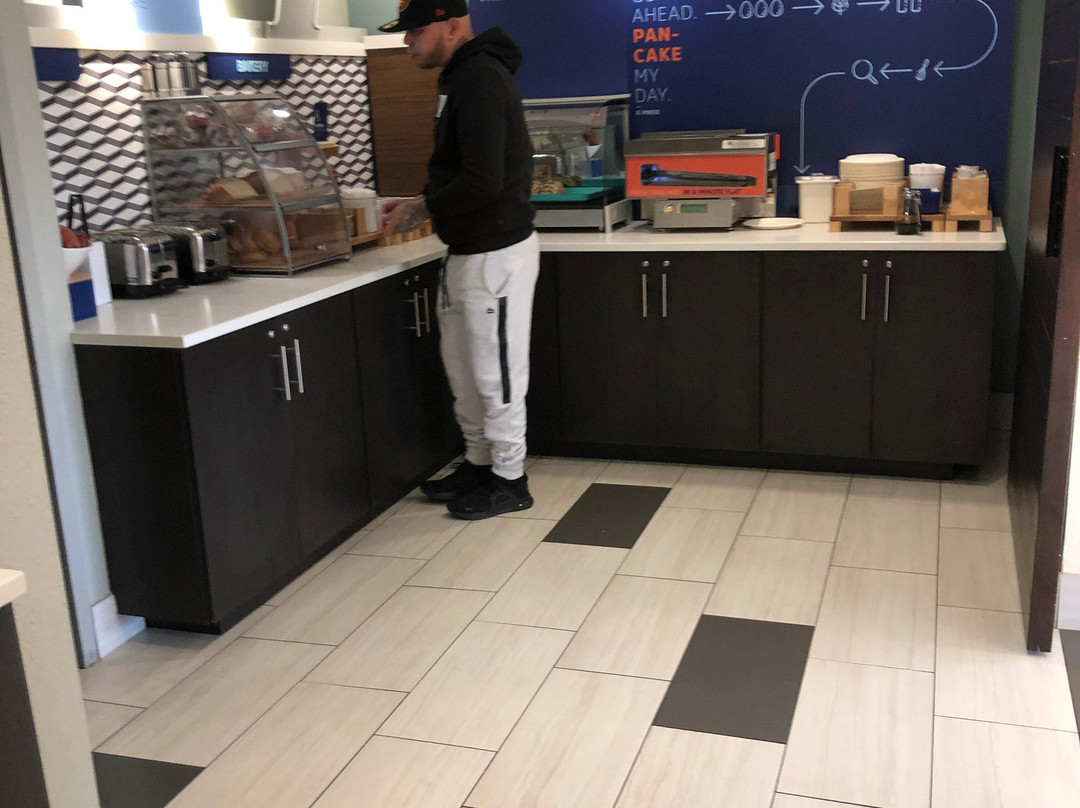 Holiday Inn Express Allentown North by IHG主图